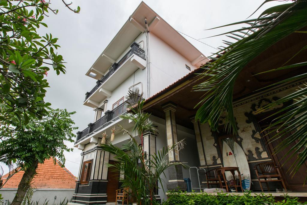 Pande Homestay Canggu  Luaran gambar