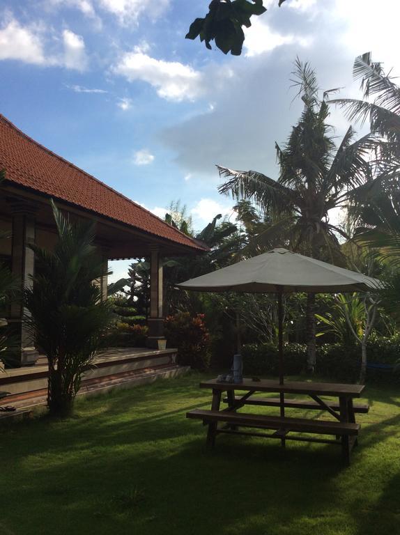 Pande Homestay Canggu  Luaran gambar