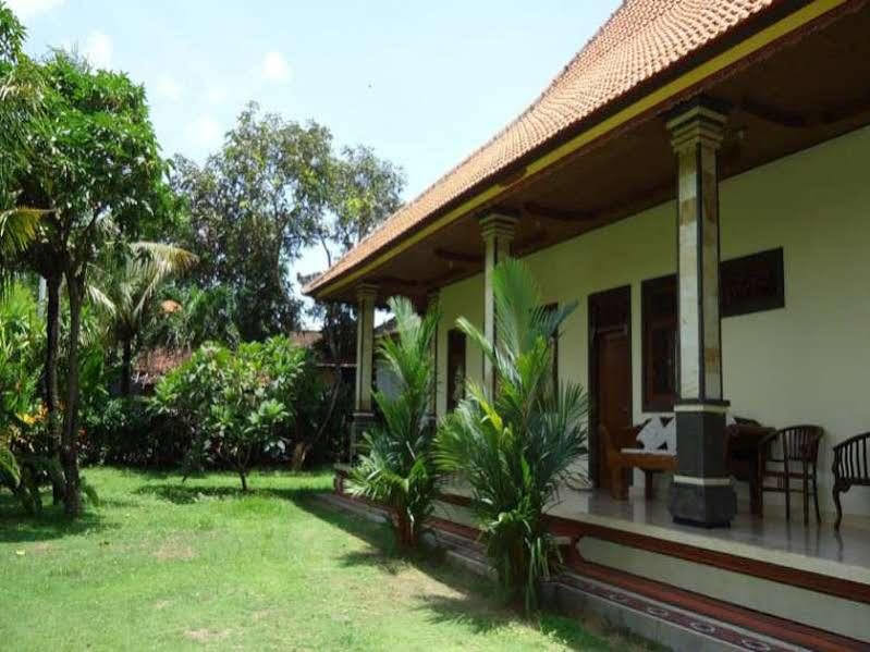 Pande Homestay Canggu  Luaran gambar